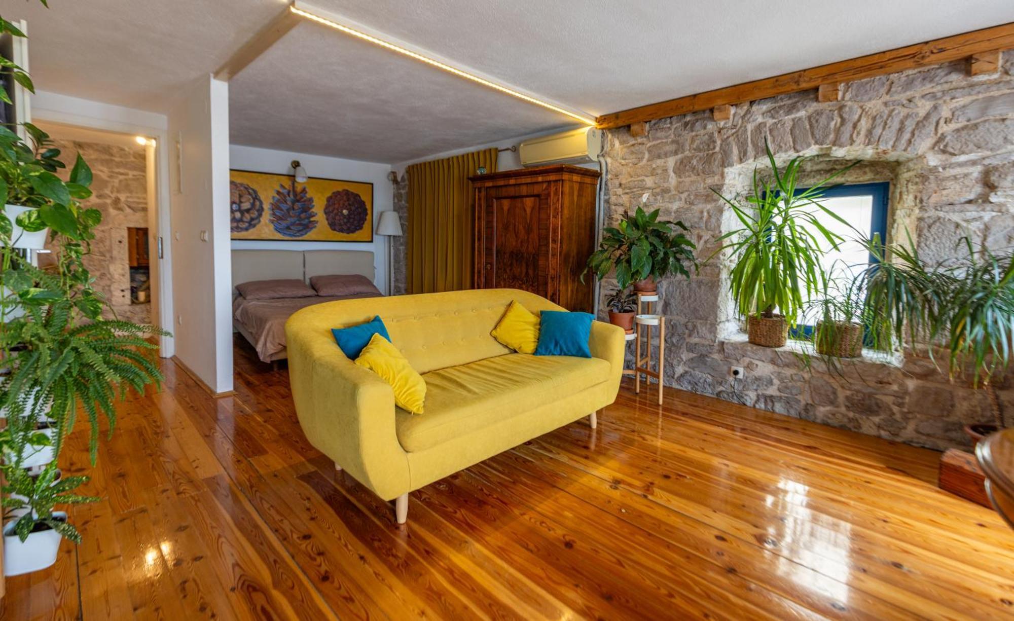 Old House Apartment Водице Екстериор снимка