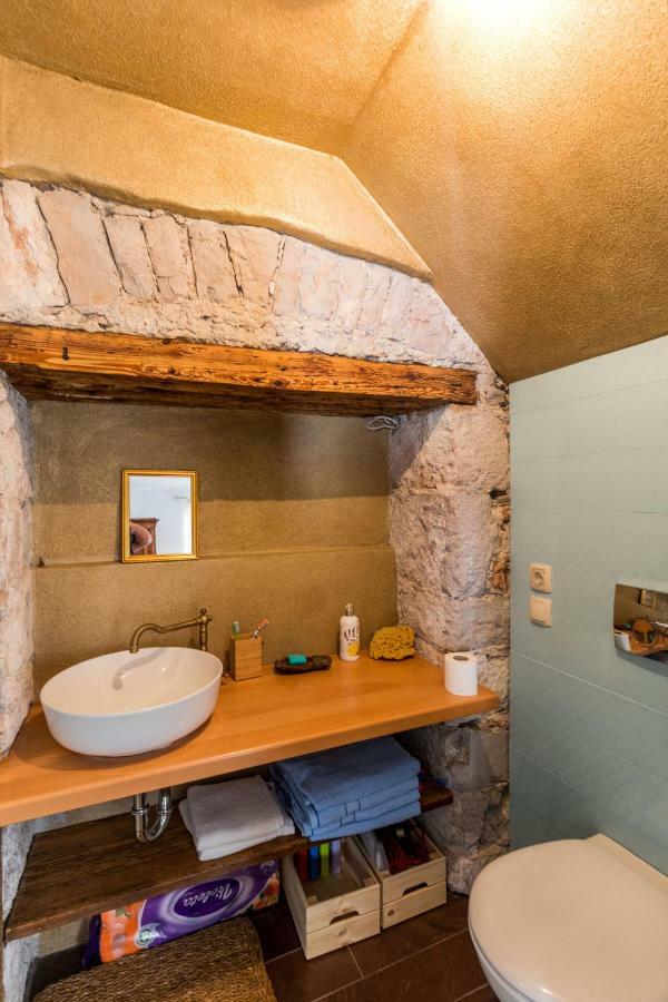 Old House Apartment Водице Екстериор снимка